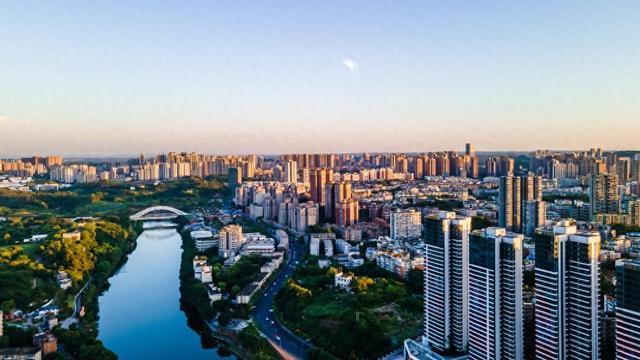 四川自貢:買房最高獲11萬元補(bǔ)貼,已掛牌出售、出租住房不計(jì)入家庭住房套數(shù)